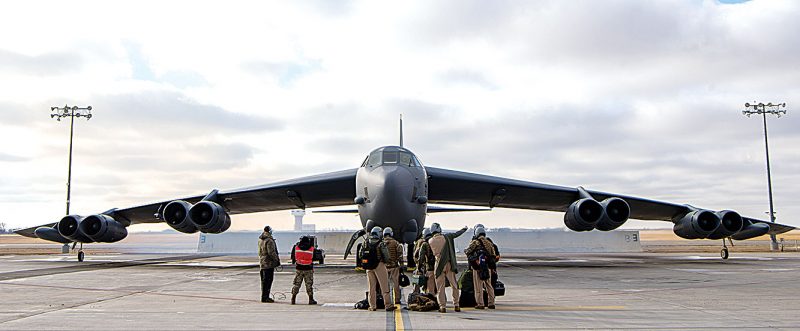 Minot AFB bombers fly to Middle East